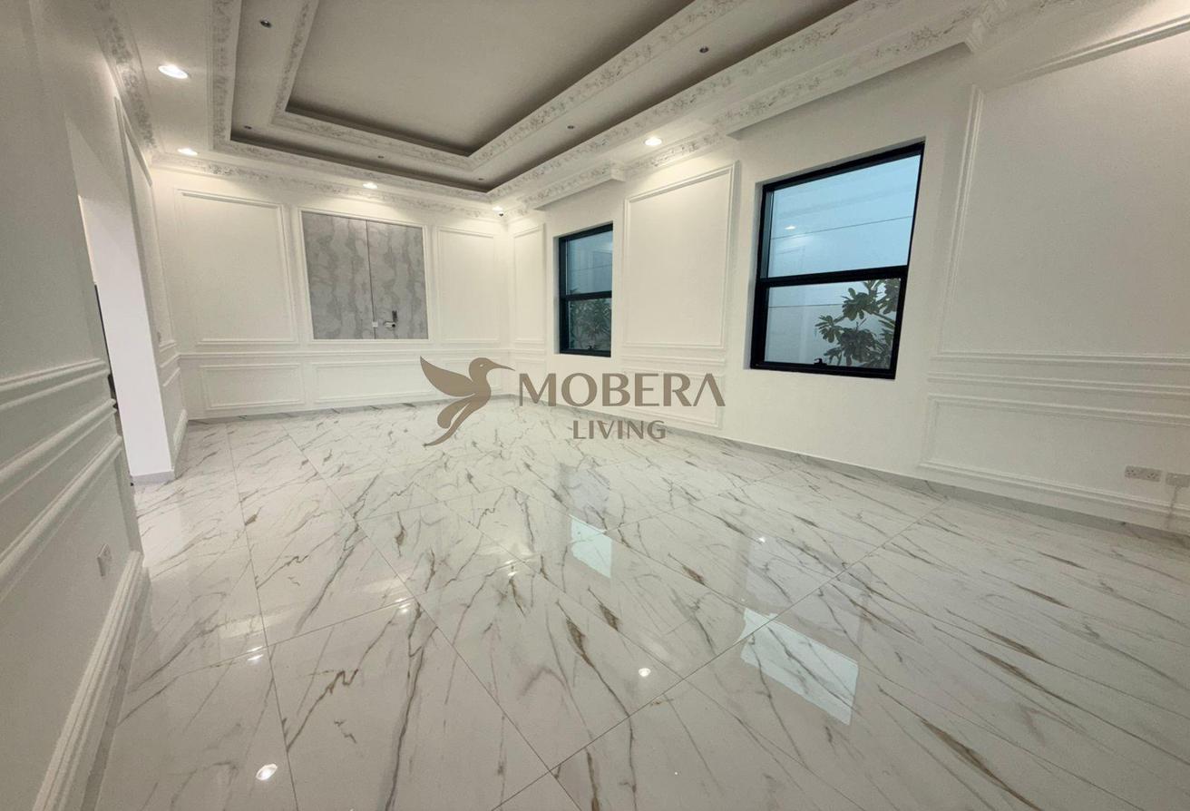 SPACIOUS VILLA | MODERN FINISHING | TWO MAJILIS photo 19