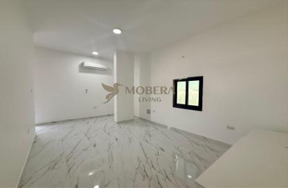 Villa - 5 - 6 for rent in Nad Al Sheba 1 - Nad Al Sheba - Dubai
