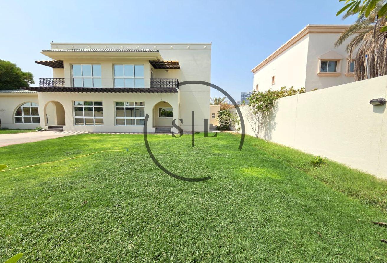 2 Living Area | Pool | Garden | AC Centralized photo 5