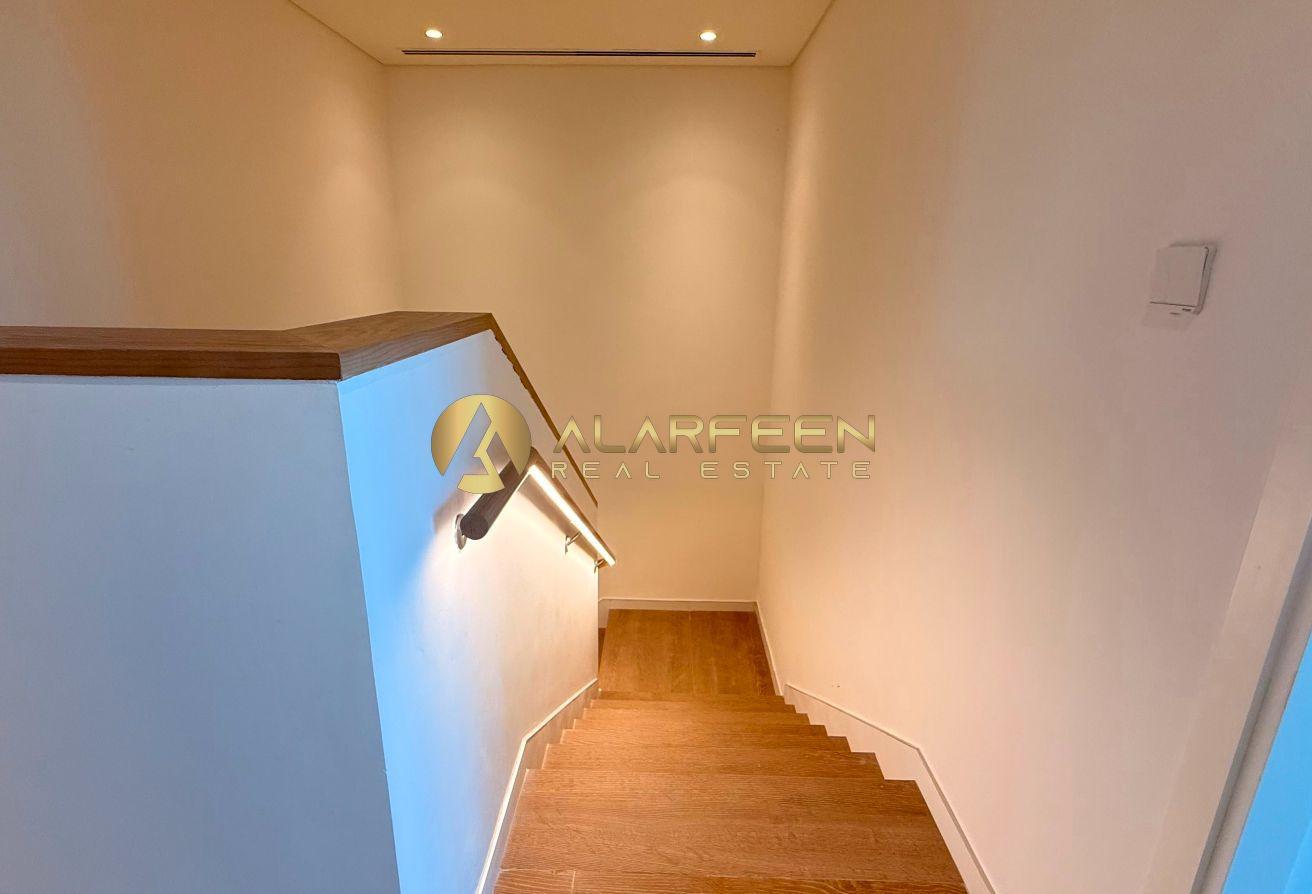 Elegant 4BHK | Bright Lay out | Prime Location photo 8