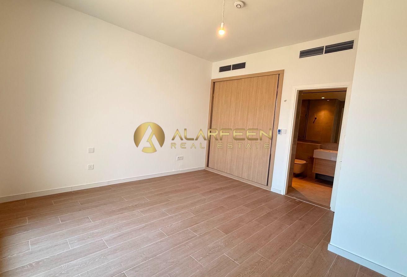 Elegant 4BHK | Bright Lay out | Prime Location photo 13