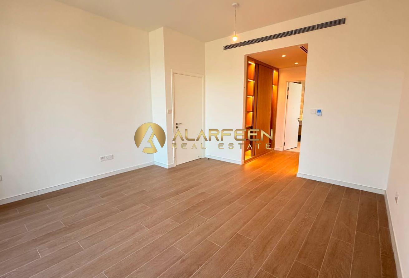 Elegant 4BHK | Bright Lay out | Prime Location photo 12