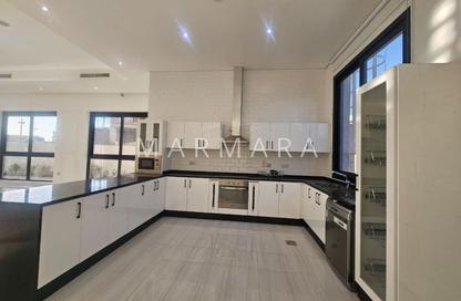 Villa - 5 Bedrooms - 7 Bathrooms for rent in Al Quoz 2 - Al Quoz - Dubai