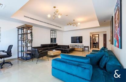 Apartment - 2 Bedrooms - 2 Bathrooms for sale in Emirates Crown - Dubai Marina - Dubai
