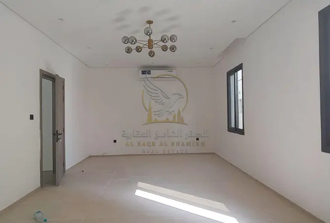 162810914 - Property Image 3