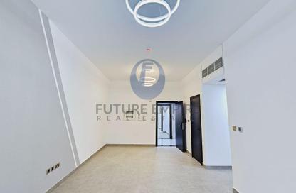 Apartment - 1 Bedroom - 2 Bathrooms for rent in Jumeirah Garden City - Al Satwa - Dubai