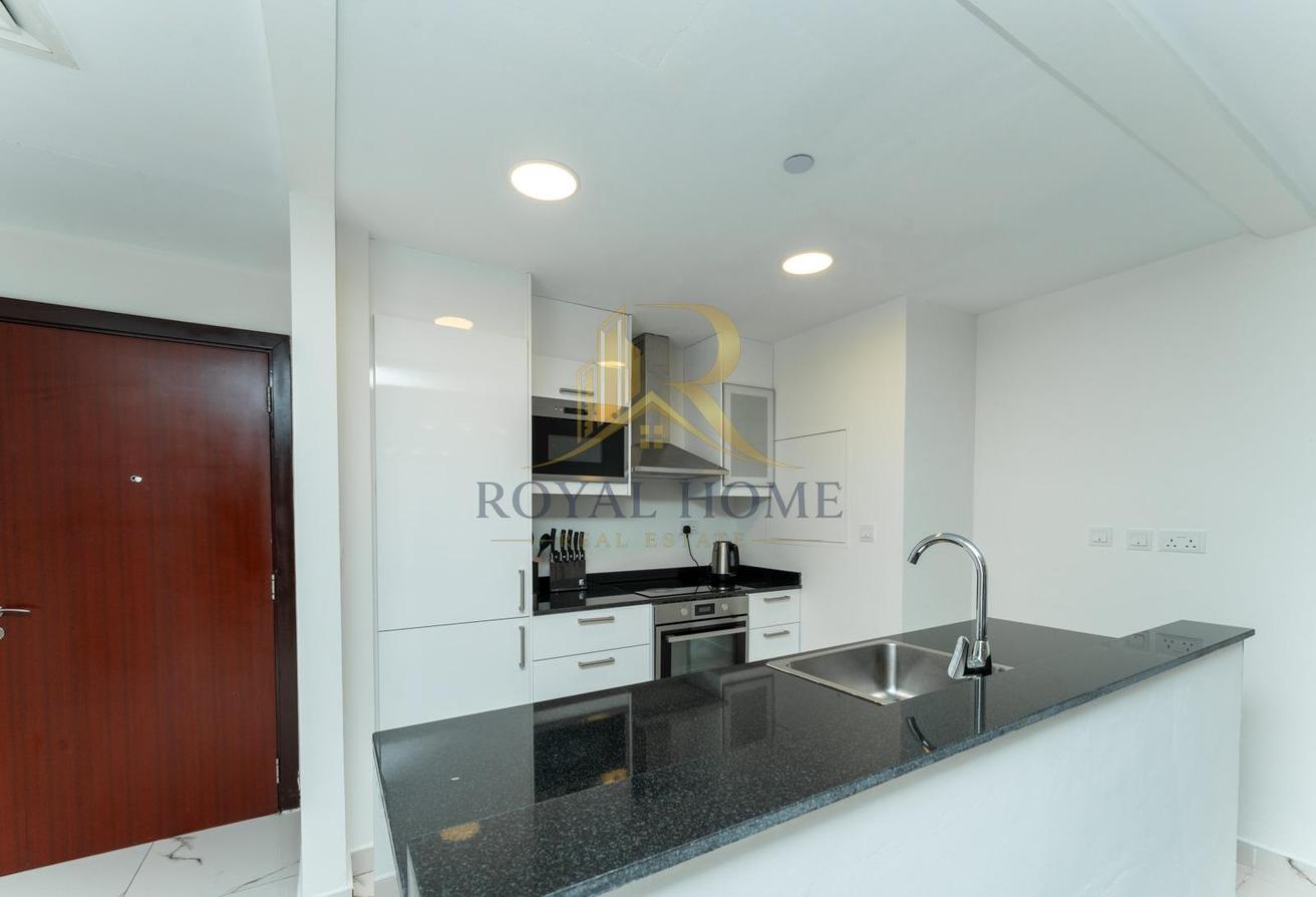 Stunning Studio | Upgraded | Prime Location photo 7