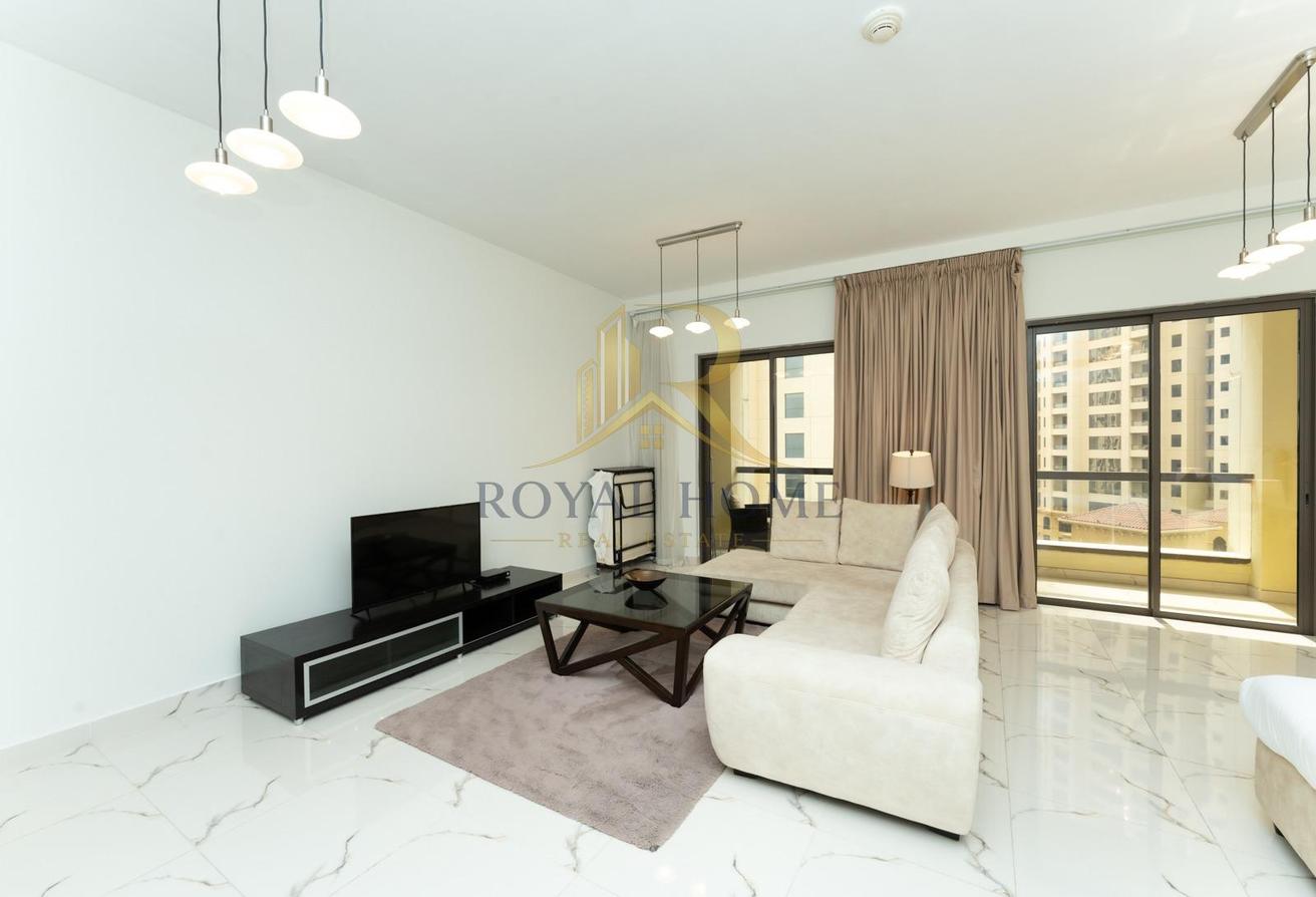 Stunning Studio | Upgraded | Prime Location photo 4