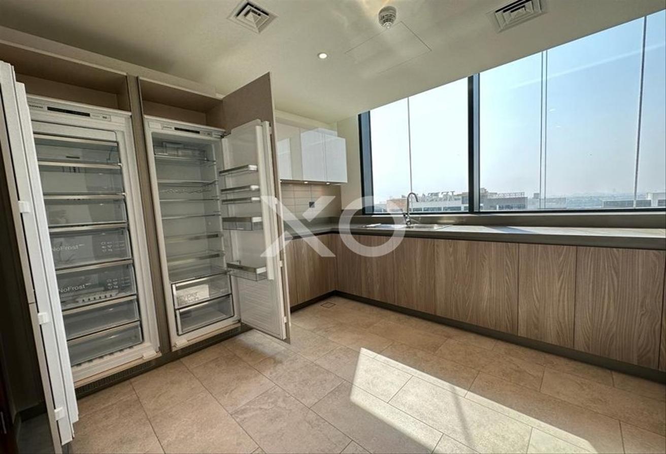 Balcony | Open Views | 4 Bedroom Duplex photo 11