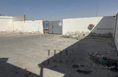 Warehouse - Studio - 1 Bathroom for rent in Al Sajaa Industrial - Al Sajaa - Sharjah