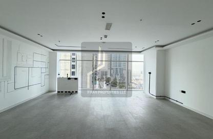 Office Space - Studio for sale in Park Lane Tower - Business Bay - Dubai