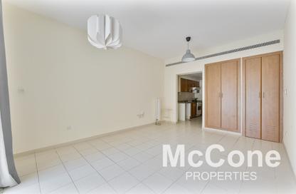 Apartment - Studio - 1 for sale in Al Dhafra 4 - Al Dhafra - Greens - Dubai