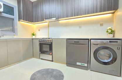 Apartment - 1 Bedroom - 2 Bathrooms for rent in Gulfa Towers - Al Rashidiya 1 - Al Rashidiya - Ajman