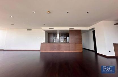 Apartment - 3 Bedrooms - 3 Bathrooms for rent in Burj Khalifa - Burj Khalifa Area - Downtown Dubai - Dubai
