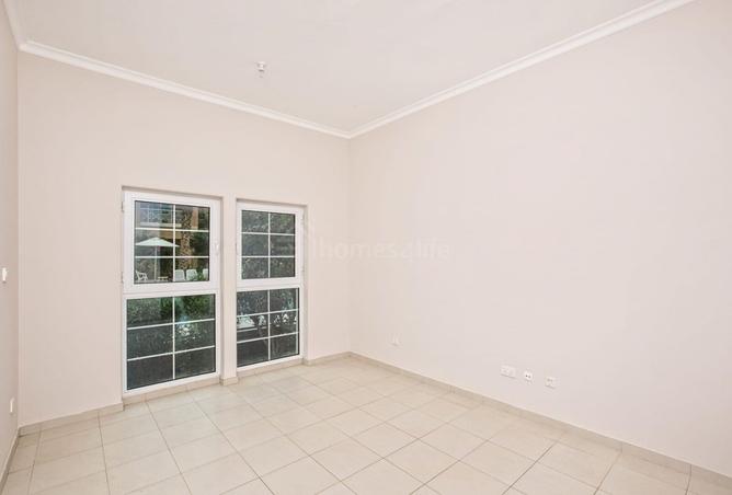 77801095 - Property Main Image