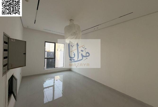 132489343 - Property Image 3