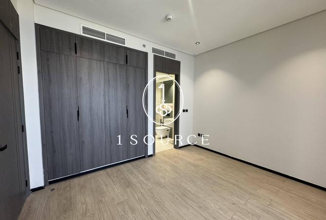 74233443 - Property Image 3