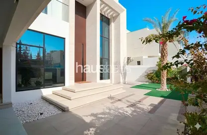 Villa - 7 Bedrooms - 7 Bathrooms for rent in District 9 - Royal Park - Jumeirah Park - Dubai