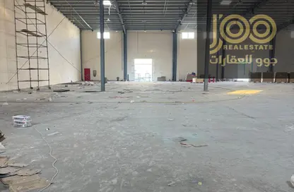 Warehouse - Studio - 2 Bathrooms for rent in Umm Al Thuoob - Umm Al Quwain