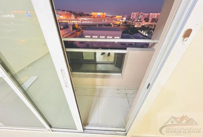 105125621 - Property Image 2