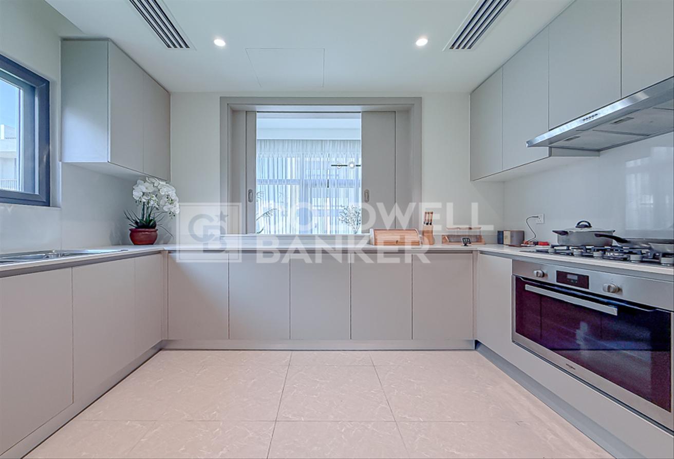 5BR Mansion| Near Lagoon | Near Al Maktoum Airport photo 20