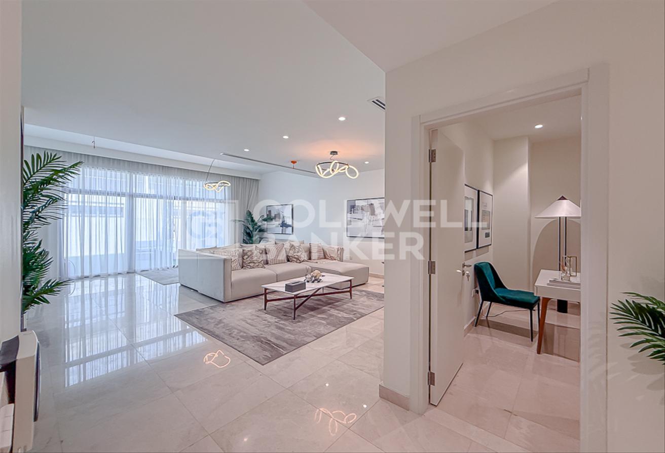 5BR Mansion| Near Lagoon | Near Al Maktoum Airport photo 4