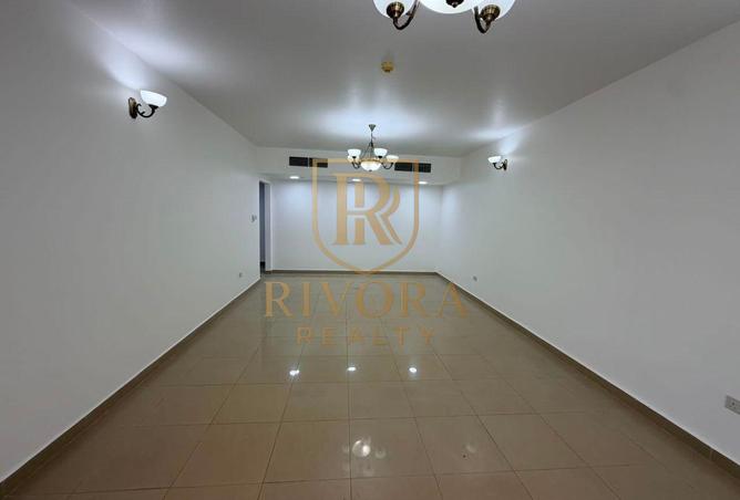 98695817 - Property Image 3