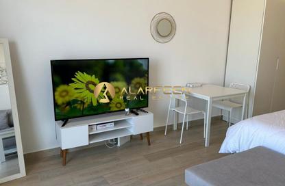 Apartment - Studio - 1 Bathroom for rent in Bloom Heights A - Bloom Heights - District 15 - Jumeirah Village Circle - Dubai
