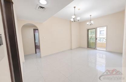 Apartment - 2 Bedrooms - 2 Bathrooms for rent in Muwaileh 29 Building - Muwaileh - Sharjah