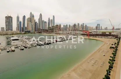 شقة - 2 غرف نوم - 2 حمامات للايجار في برج بيتش مانشن 1 - قصر الشاطئ - إعمار بيتشفرونت - دبي هاربور - دبي