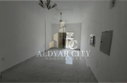 Apartment - 2 Bedrooms - 2 Bathrooms for rent in Al Mowaihat 3 - Al Mowaihat - Ajman