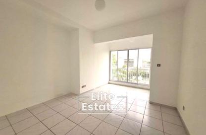 Villa - 3 - 3 for rent in Umm Suqeim 3 - Umm Suqeim - Dubai