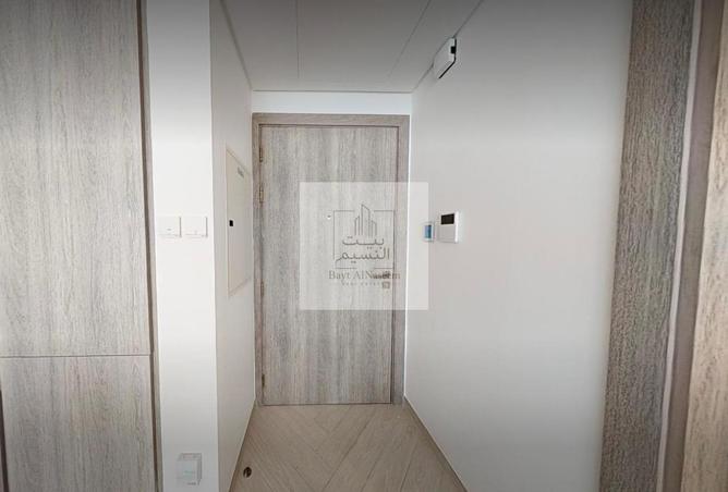 Chiller Free | Pool Access | Getting Furnished photo 3