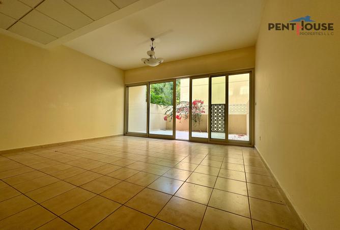 76180310 - Property Image 2