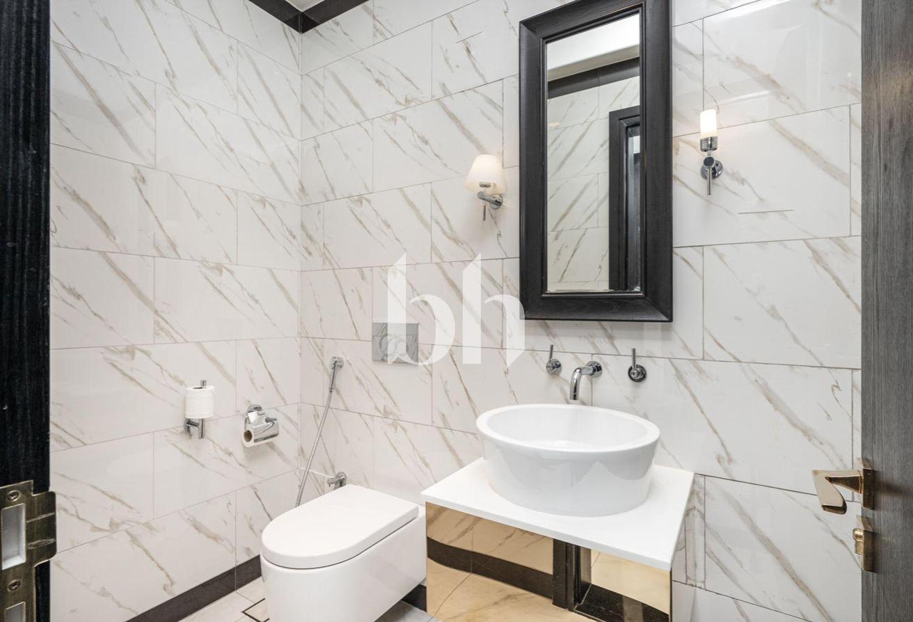 Upgraded 1BR Apt | Furnished | Prime Location photo 12