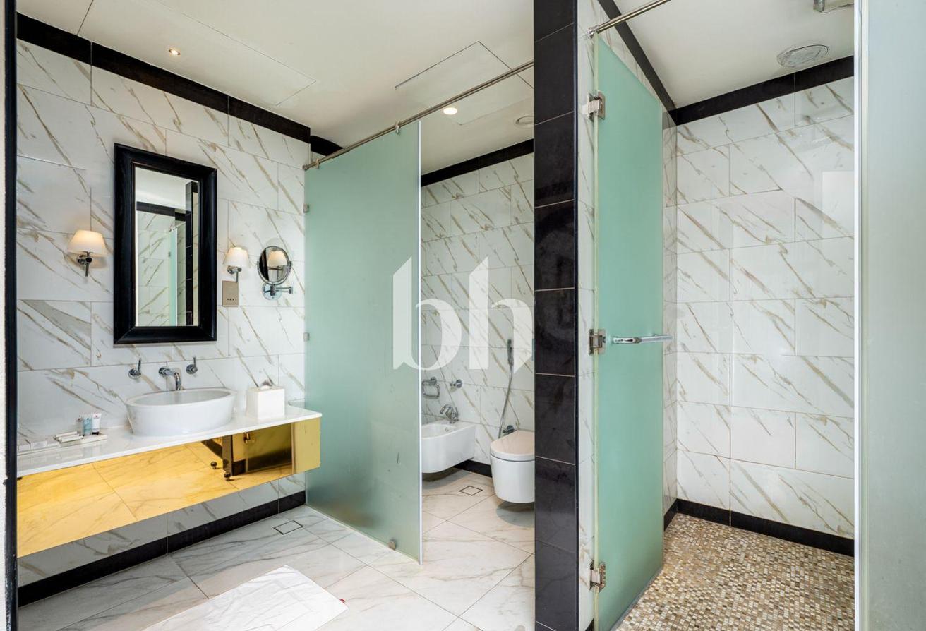 Upgraded 1BR Apt | Furnished | Prime Location photo 13