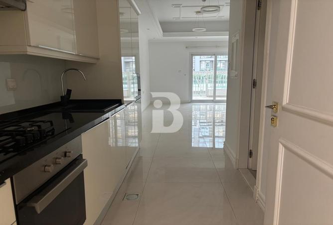 106854418 - Property Image 2
