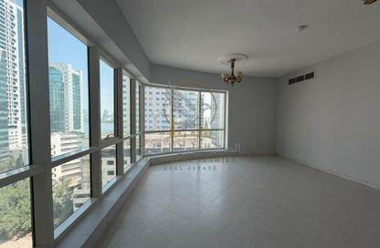 Apartment - 1 - 2 for rent in Al Majaz 3 - Al Majaz - Sharjah