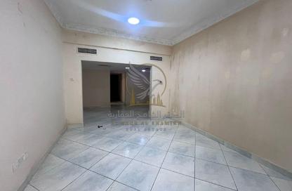 Apartment - 1 - 2 for rent in Al Khan Corniche - Al Khan - Sharjah