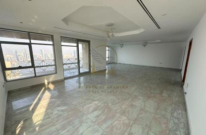 Apartment - 3 - 5 for rent in Al Majaz 3 - Al Majaz - Sharjah