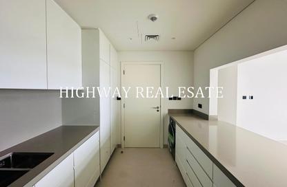 Apartment - 2 - 3 for rent in Vida 1 - Vida Residences - Aljada - Sharjah