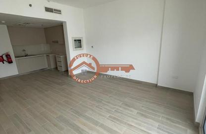 Apartment - 1 - 2 for rent in Waters Edge - Yas Island - Abu Dhabi