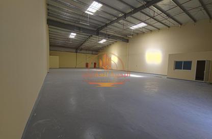 Warehouse - Studio - 1 Bathroom for rent in Al Jlail - Al Sajaa - Sharjah