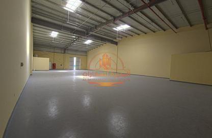 Warehouse - Studio - 1 Bathroom for rent in Al Jlail - Al Sajaa - Sharjah