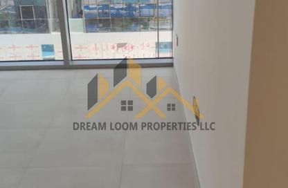 Apartment - 2 Bedrooms - 2 Bathrooms for rent in Radiant Square - City Of Lights - Al Reem Island - Abu Dhabi Apartment - 2 Bedrooms - 2 Bathrooms for rent in Radiant Square - City Of Lights - Al Reem Island - Abu Dhabi