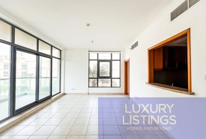 Links East LARGEST 1 Bed with Pool View photo 3