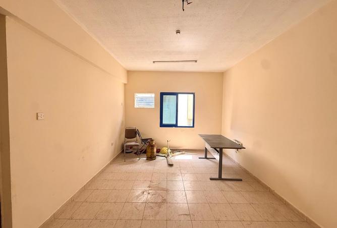 72719357 - Property Image 2