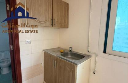 Apartment - Studio - 1 Bathroom for rent in Al Nabaa Building - Al Naba'ah - Al Sharq - Sharjah