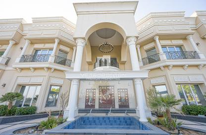 Villa - 7+ - 7+ for rent in Sector E - Emirates Hills - Dubai Villa - 7+ - 7+ for rent in Sector E - Emirates Hills - Dubai