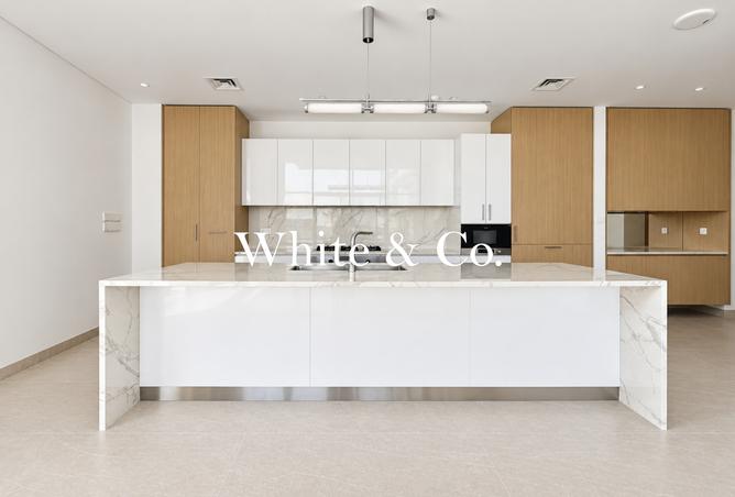 142825109 - Property Image 3
